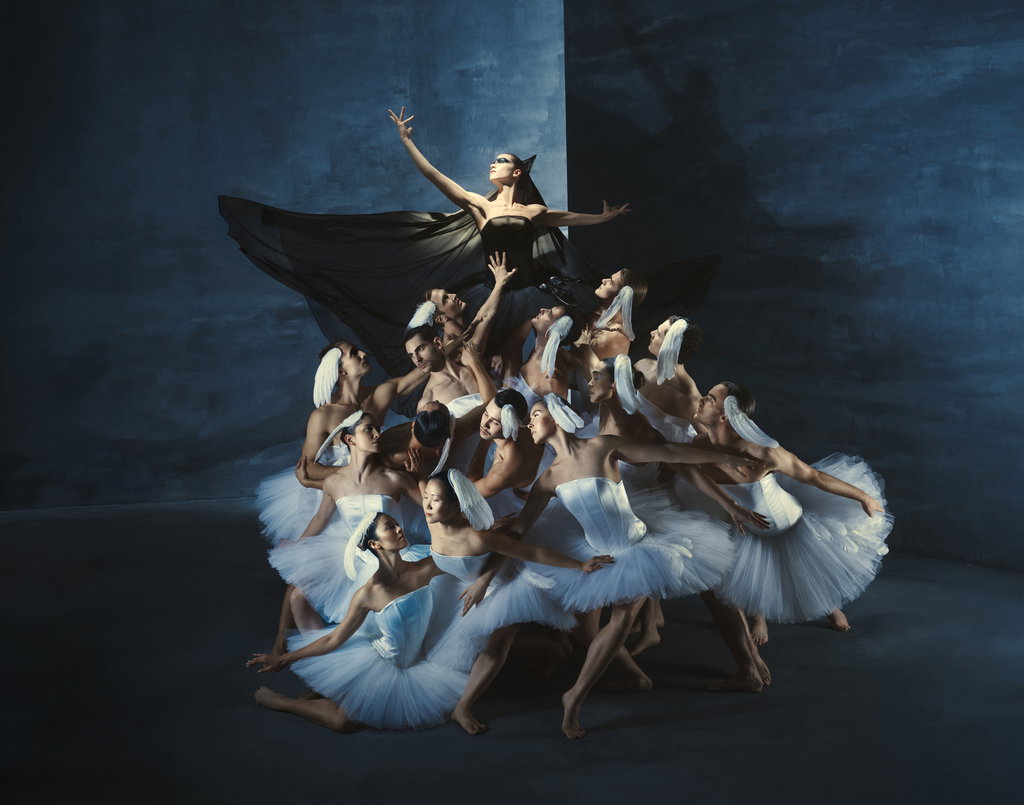 Swan Lake - 2027 in De Tamboer