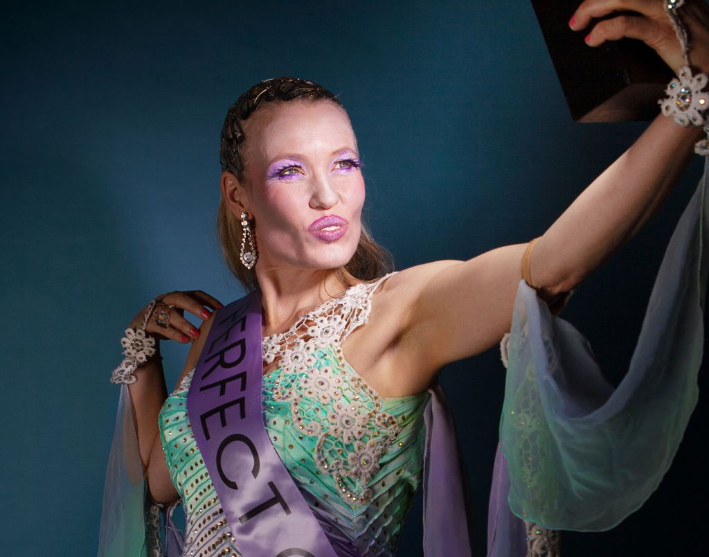 Mevrouw Ogterop perfect girl - 2026 in De Tamboer - NTW