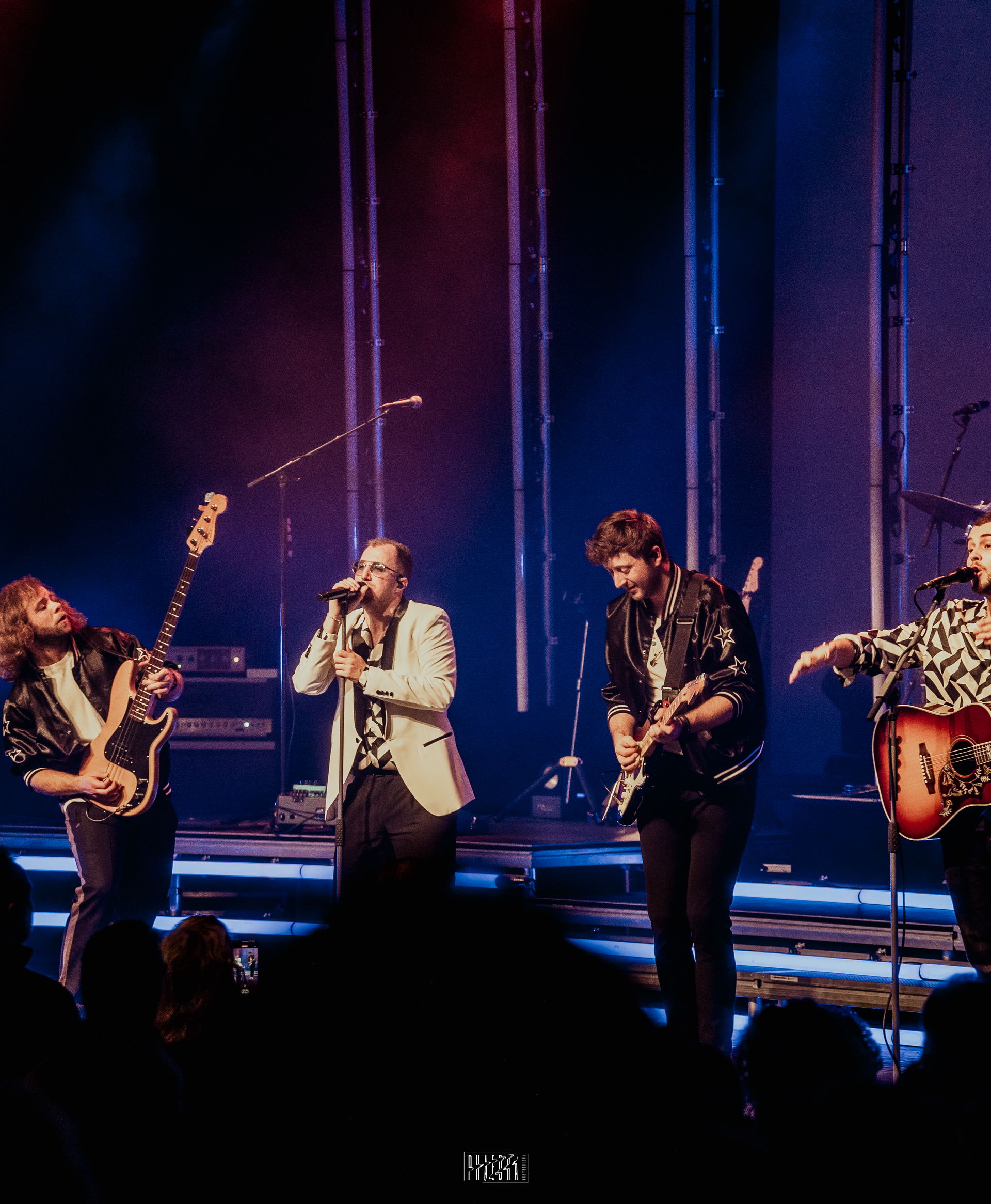 Bee Gees by Maincourse - 2026 in De Tamboer - SHOTBYPHAE